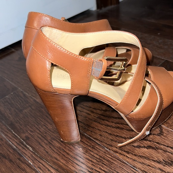 Michael Kors strappy heels - Picture 3 of 5